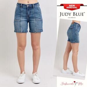 Judy Blue High Rise Waist Back Flap Pockets Zipper Fly Medium Wash Denim Shorts